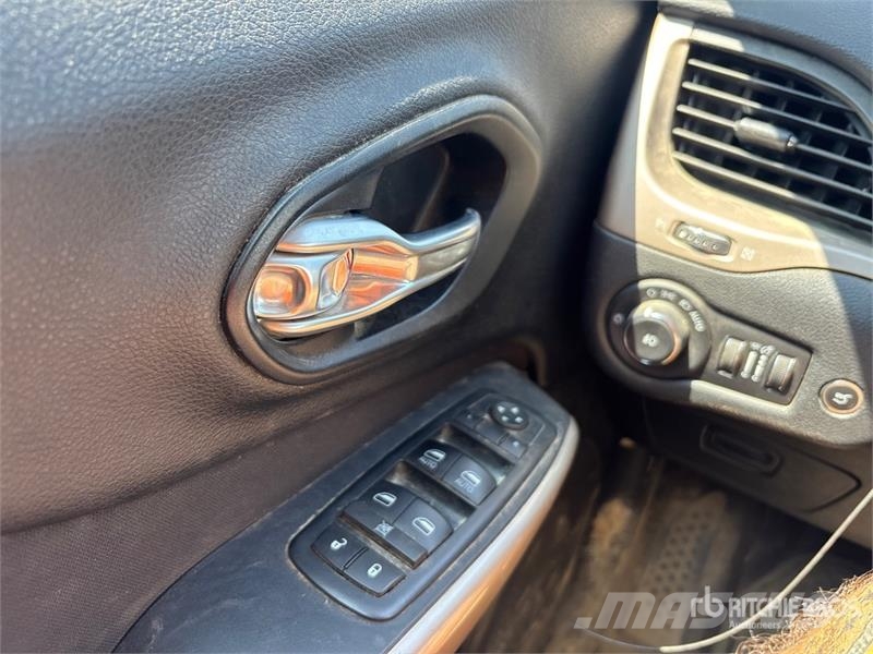 Jeep Cherokee Latitude 4WD SUV Auto's