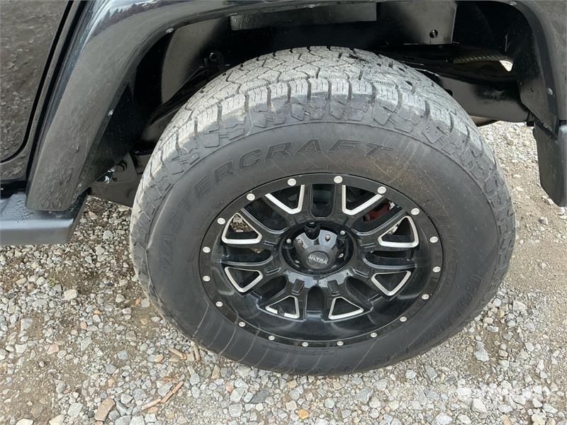Jeep Wrangler Unlimited Sahara Avtomobili