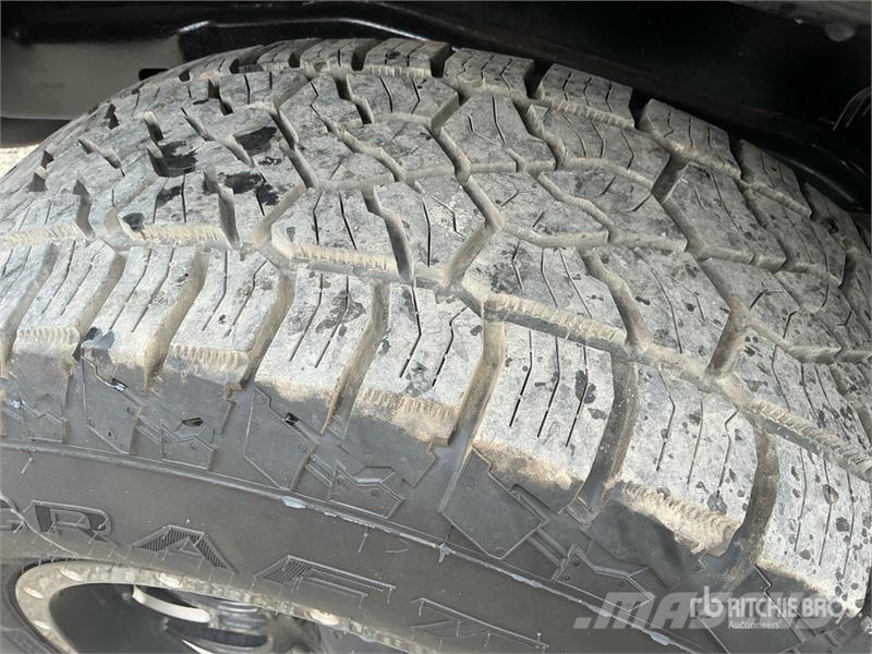 Jeep Wrangler Unlimited Sahara Avtomobili