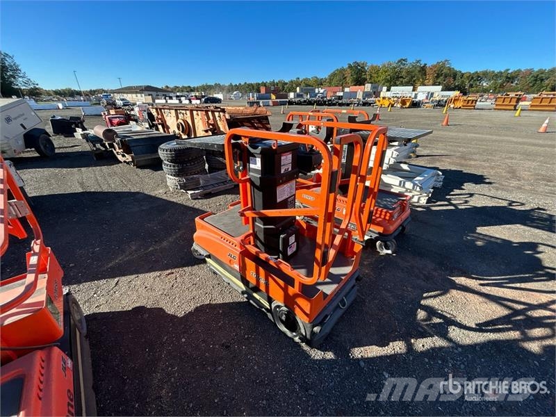 JLG 10MSP Vertical Mast Lift Used Personnel lifts and access elevators