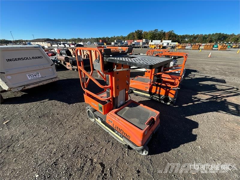 JLG 10MSP Vertical Mast Lift Used Personnel lifts and access elevators