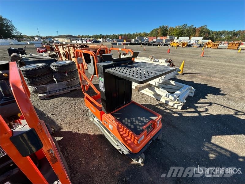 JLG 10MSP Vertical Mast Lift Used Personnel lifts and access elevators