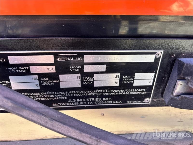 JLG 10MSP Vertical Mast Lift Used Personnel lifts and access elevators