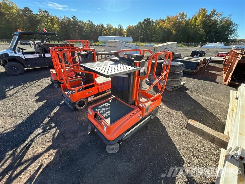 JLG 10MSP Vertical Mast Lift Used Personnel lifts and access elevators