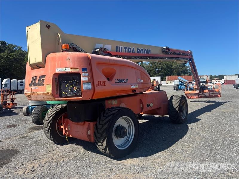 JLG 1200SJP 4WD Diesel Telescopic Boom Lift Telescopic boom lifts