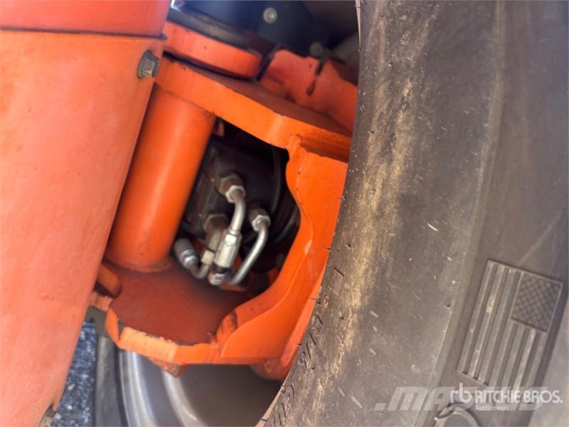 JLG 1200SJP 4WD Diesel Telescopic Boom Lift Telescopic boom lifts