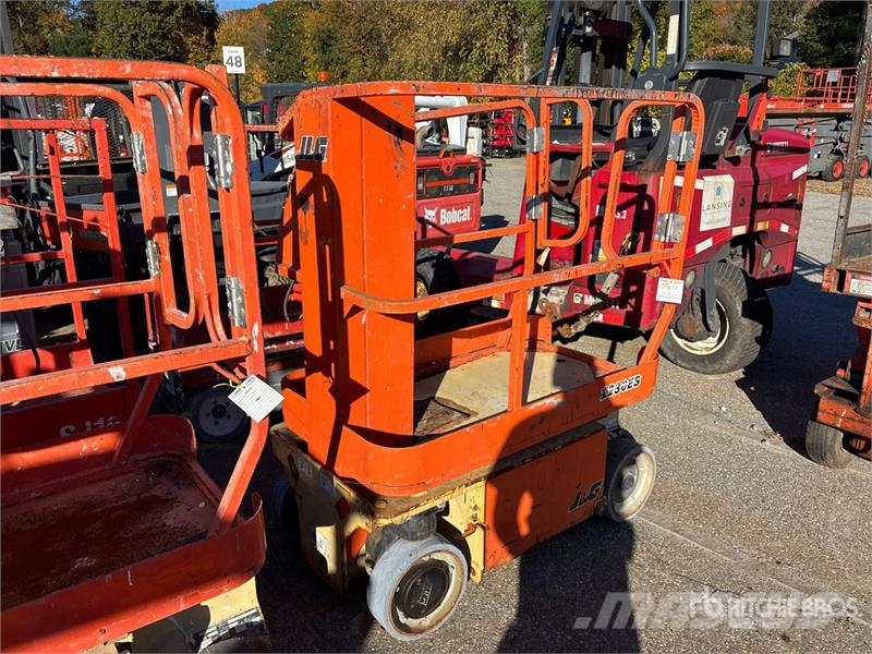 JLG 1230ES Vertical Mast Lift (Inoperable) Henkilönostimet ja nostolaitteet