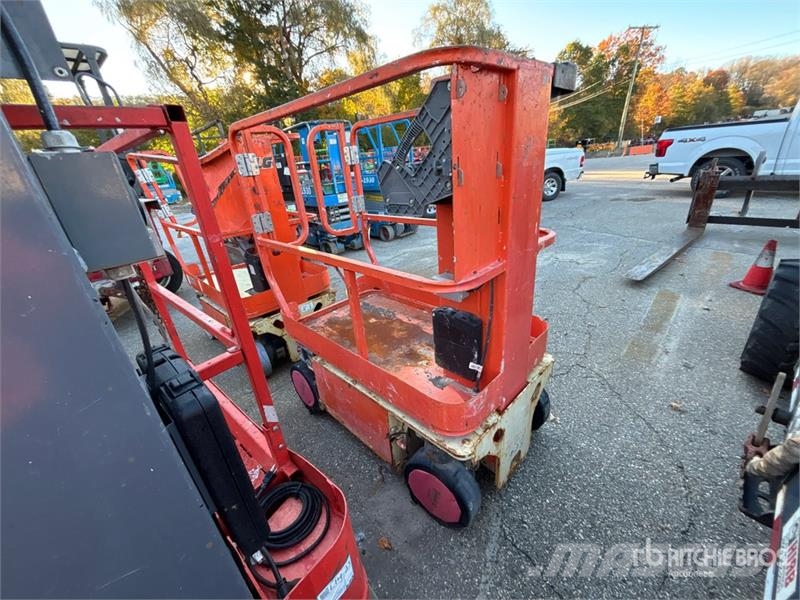 JLG 1230ES Vertical Mast Lift (Inoperable) Vertikālie pacēlāji