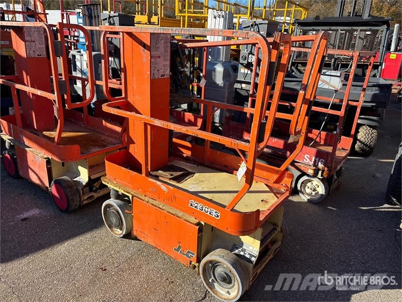 JLG 1230ES Vertical Mast Lift (Inoperable) Henkilönostimet ja nostolaitteet