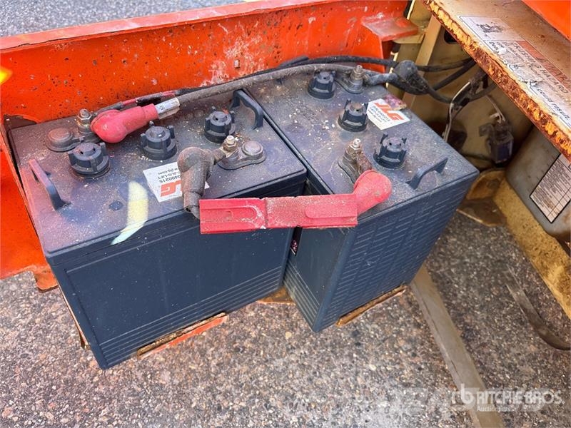 JLG 1230ES Vertical Mast Lift (Inoperable) Henkilönostimet ja nostolaitteet
