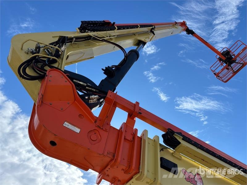 JLG 1250AJP 4WD Diesel Articulating Boom Lift - Factor 관절형 전동이동 리프트