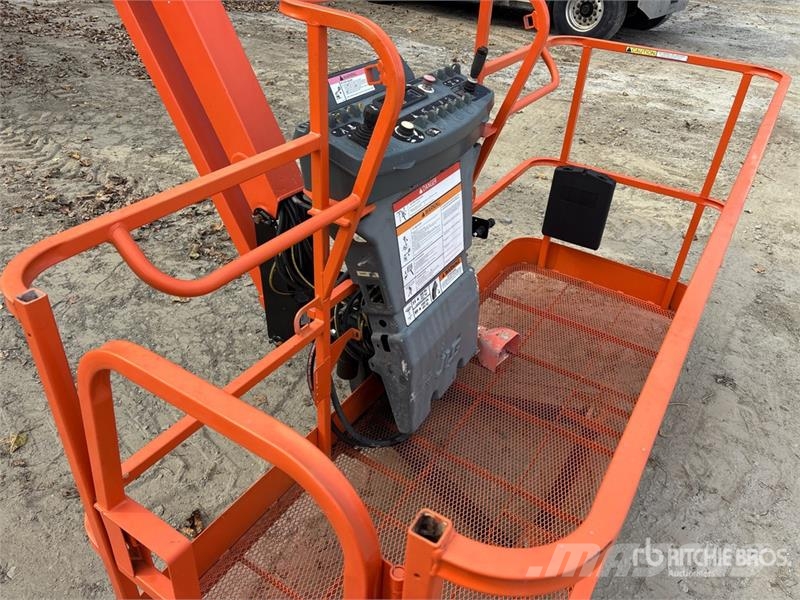 JLG 1250AJP 4WD Diesel Articulating Boom Lift - Factor 관절형 전동이동 리프트