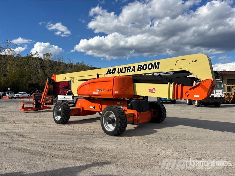 JLG 1250AJP 4WD Diesel Articulating Boom Lift - Factor 관절형 전동이동 리프트