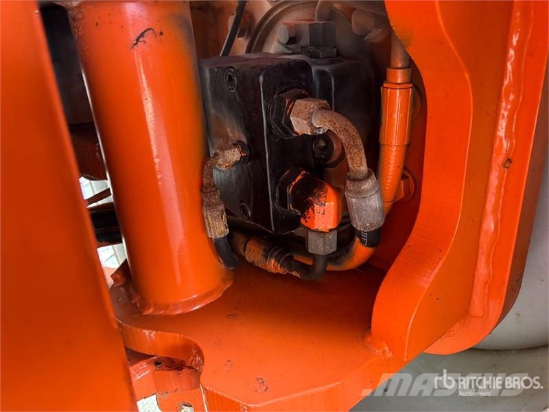 JLG 1250AJP 4WD Diesel Articulating Boom Lift - Factor 관절형 전동이동 리프트