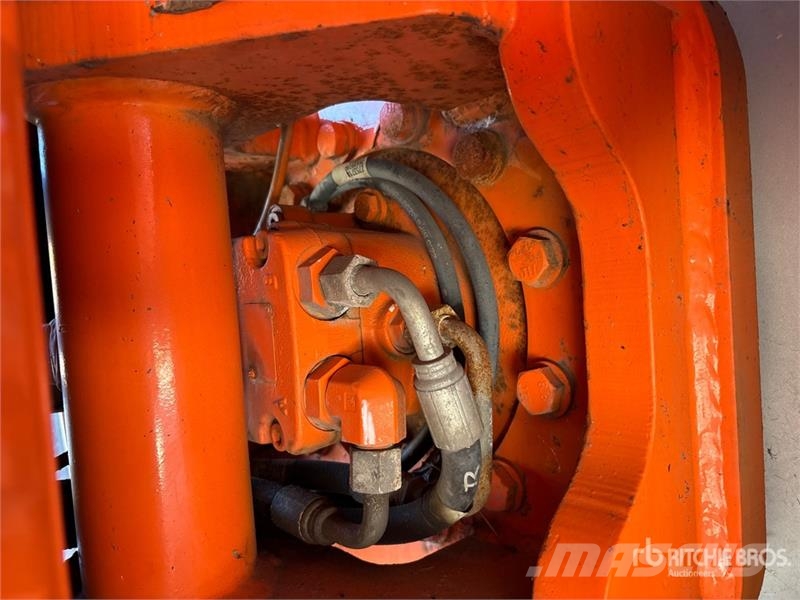 JLG 1350SJP 4WD Diesel Telescopic Boom Lift - Factory Plataformas con brazo de elevación telescópico