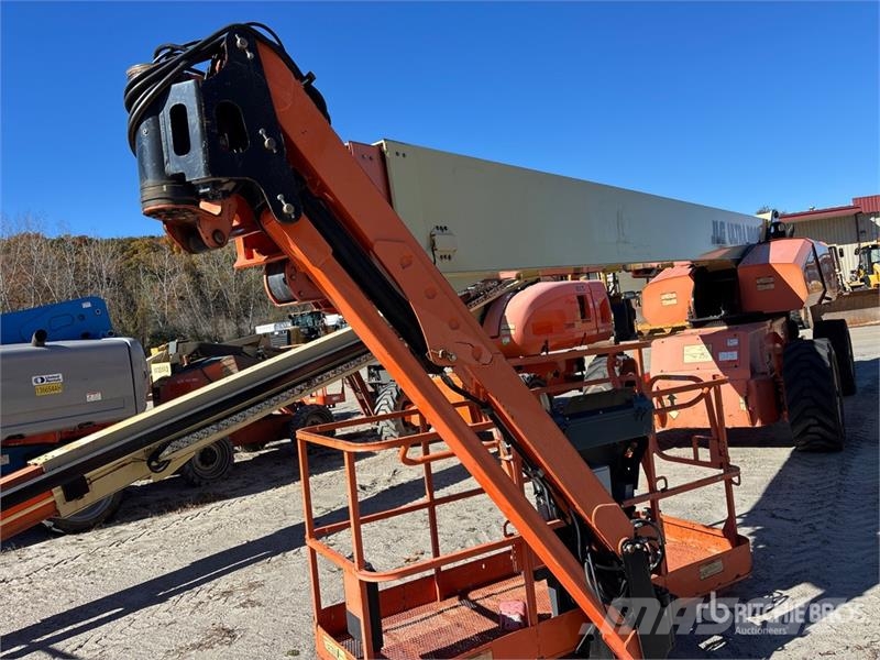 JLG 1350SJP 4WD Diesel Telescopic Boom Lift - Factory Plataformas con brazo de elevación telescópico
