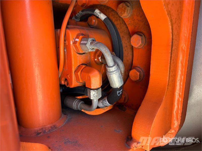JLG 1350SJP 4WD Diesel Telescopic Boom Lift - Factory Plataformas con brazo de elevación telescópico