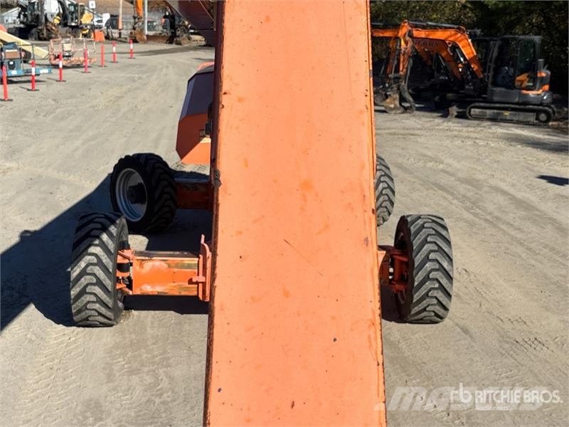 JLG 1350SJP 4WD Diesel Telescopic Boom Lift - Factory Plataformas con brazo de elevación telescópico