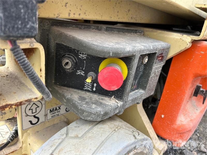 JLG 1930 ES Electric Scissor Lift 剪式升降機