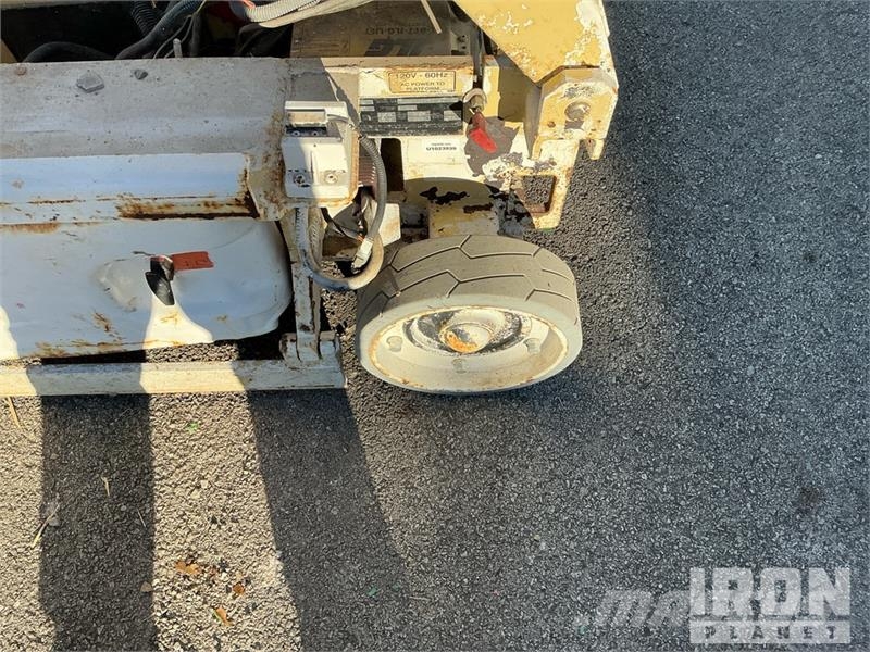 JLG 1930ES Electric Scissor Lift Makasli platformlar