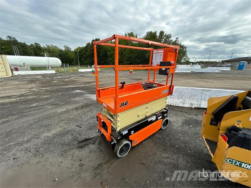 JLG 1932R Electric Scissor Lift Saksilavat