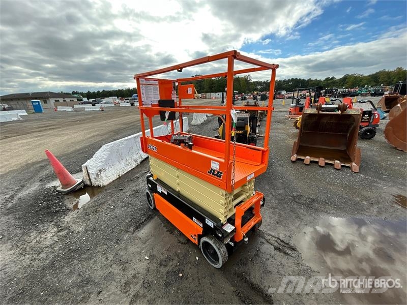JLG 1932R Electric Scissor Lift Saksilavat