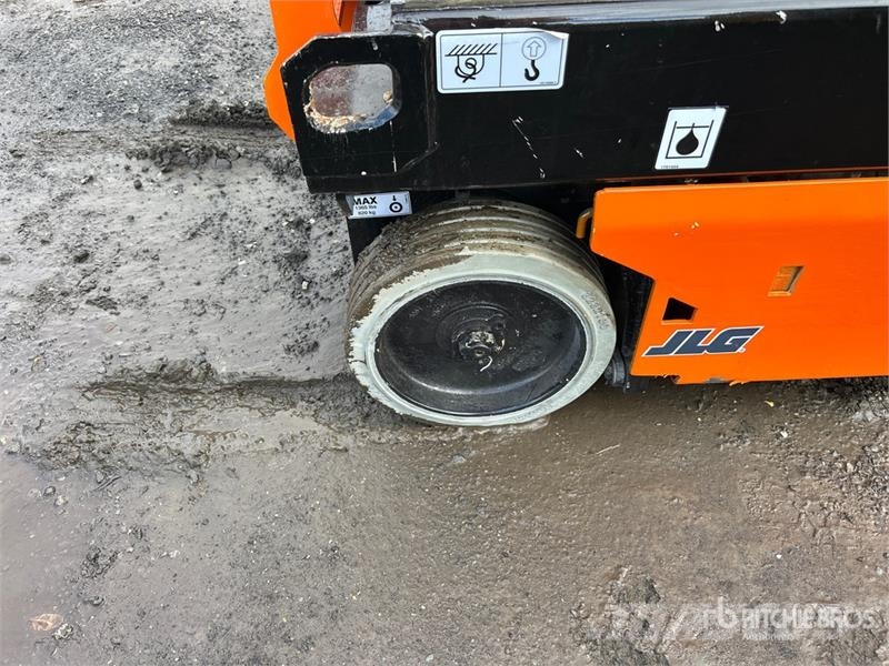 JLG 1932R Electric Scissor Lift Saksilavat