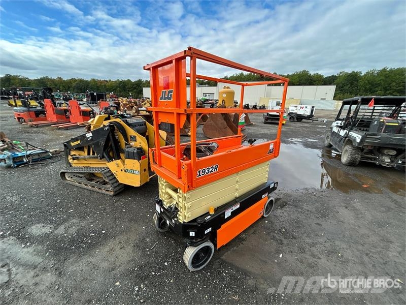 JLG 1932R Electric Scissor Lift Saksilavat
