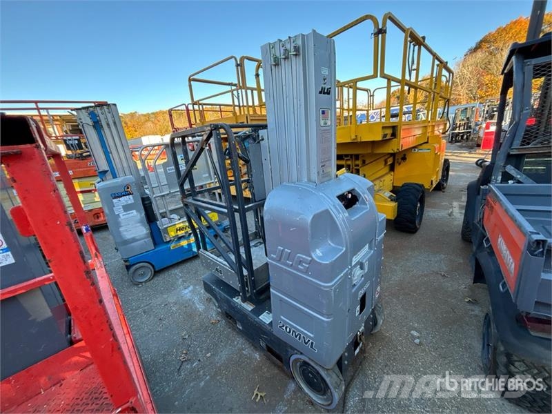 JLG 20MVL Vertical Mast Lift (Inoperable) Vertikālie pacēlāji