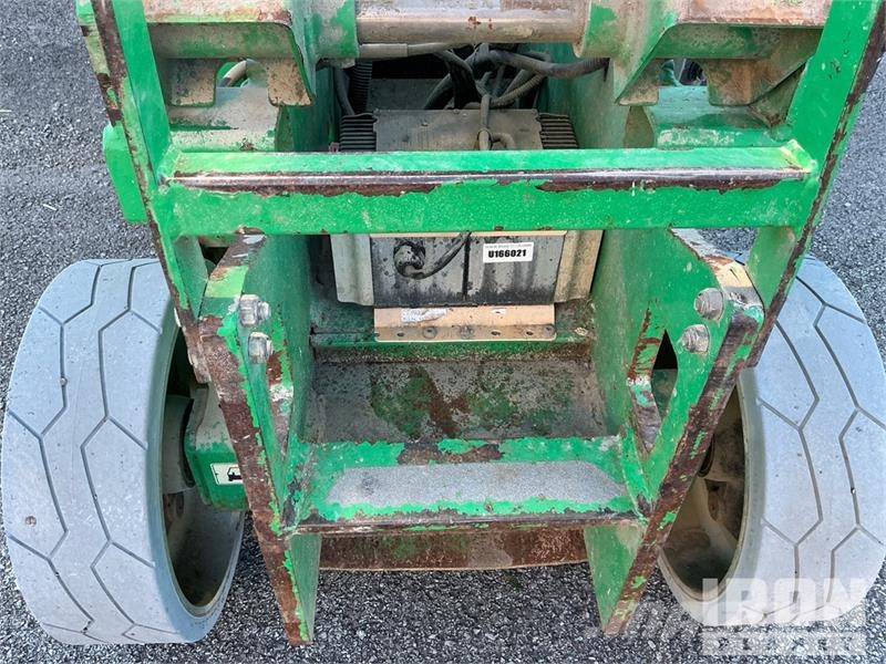 JLG 2630ES Electric Scissor Lift Makazaste platforme