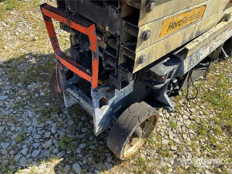 JLG 2632ES Electric Scissor Lift (Inoperable) Piattaforme a pantografo