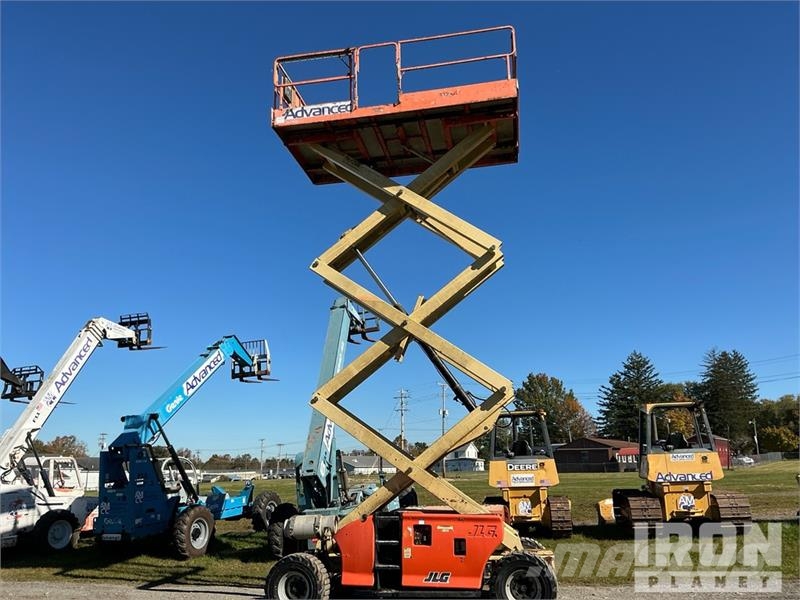 JLG 3394RT 4x4 Dual Fuel Scissor Lift Plataformas tijera