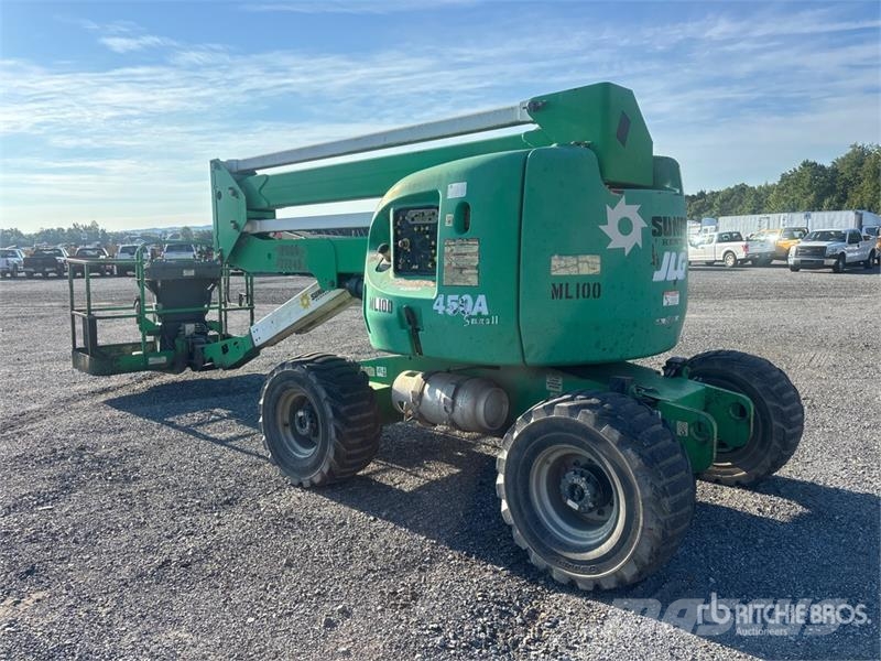 JLG 450A Series II 4WD Dual Fuel Articulating Boom Lif Nacelles articulées