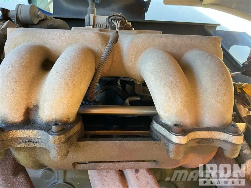 JLG 450A Series II 4WD Dual Fuel Articulating Boom Lif Kuukulkijat