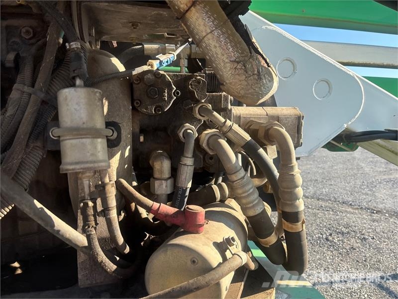 JLG 450A Series II 4WD Dual Fuel Articulating Boom Lif Nacelles articulées