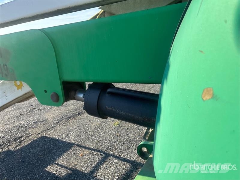 JLG 450A Series II 4WD Dual Fuel Articulating Boom Lif Nacelles articulées
