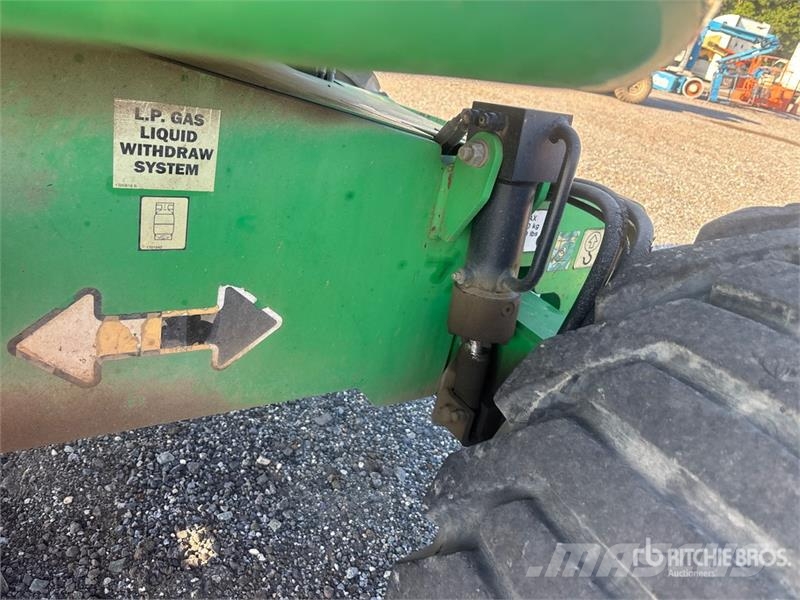JLG 450A Series II 4WD Dual Fuel Articulating Boom Lif Nacelles articulées