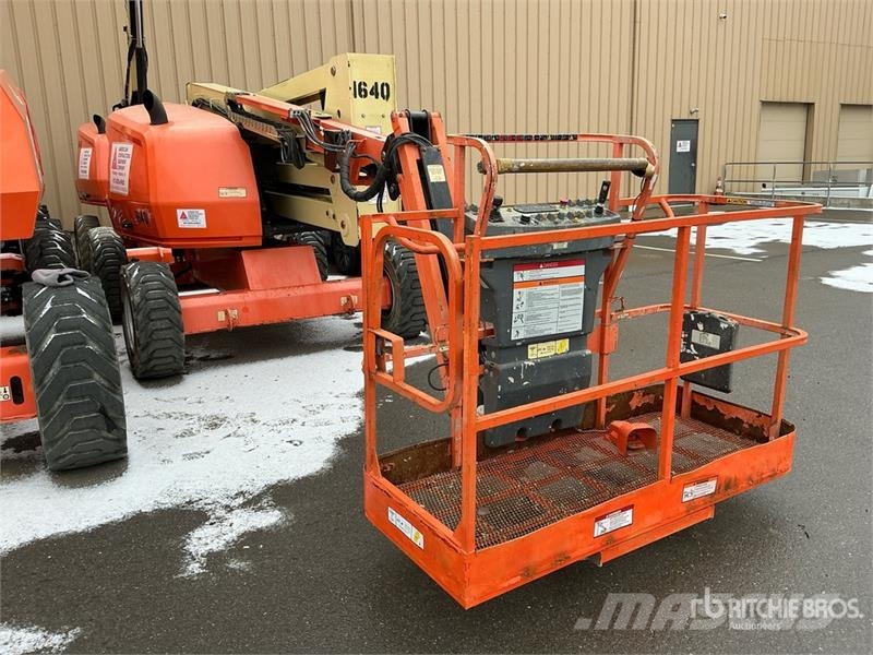 JLG 450AJ 4WD Diesel Articulating Boom Lift Piattaforme a braccio articolato