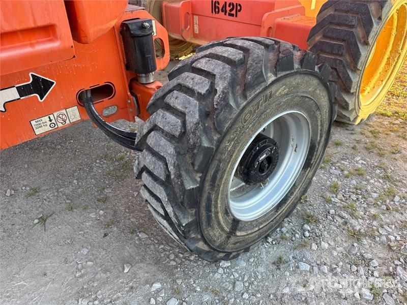 JLG 450AJ 4WD Diesel Articulating Boom Lift Piattaforme a braccio articolato
