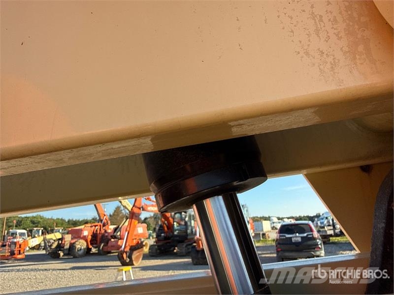 JLG 450AJ 4WD Diesel Articulating Boom Lift Piattaforme a braccio articolato