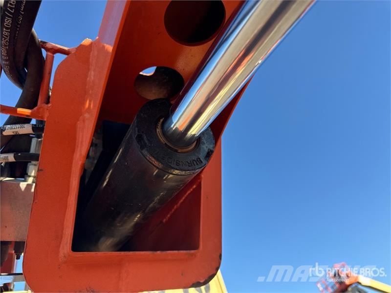 JLG 450AJ 4WD Diesel Articulating Boom Lift Piattaforme a braccio articolato