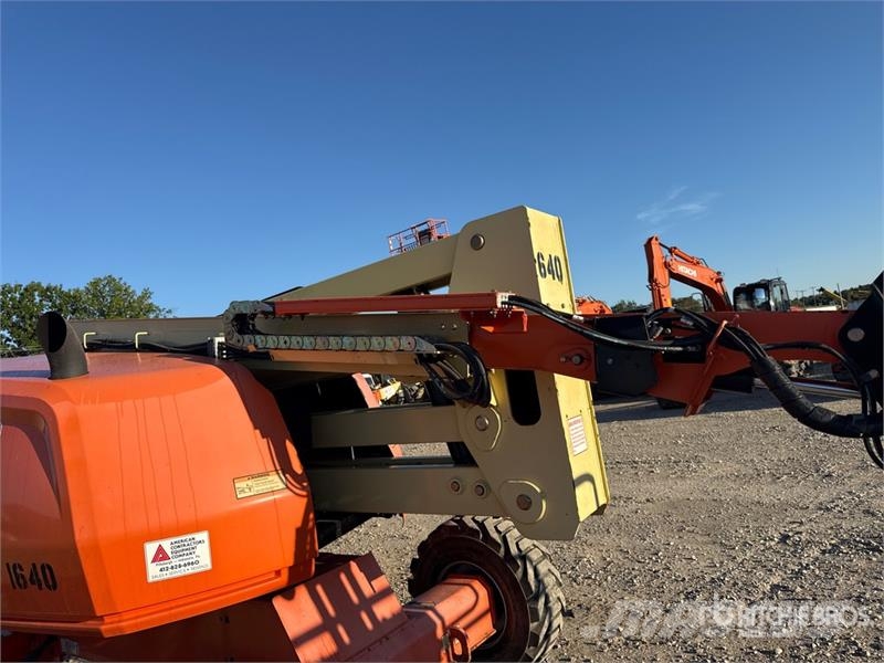 JLG 450AJ 4WD Diesel Articulating Boom Lift Piattaforme a braccio articolato
