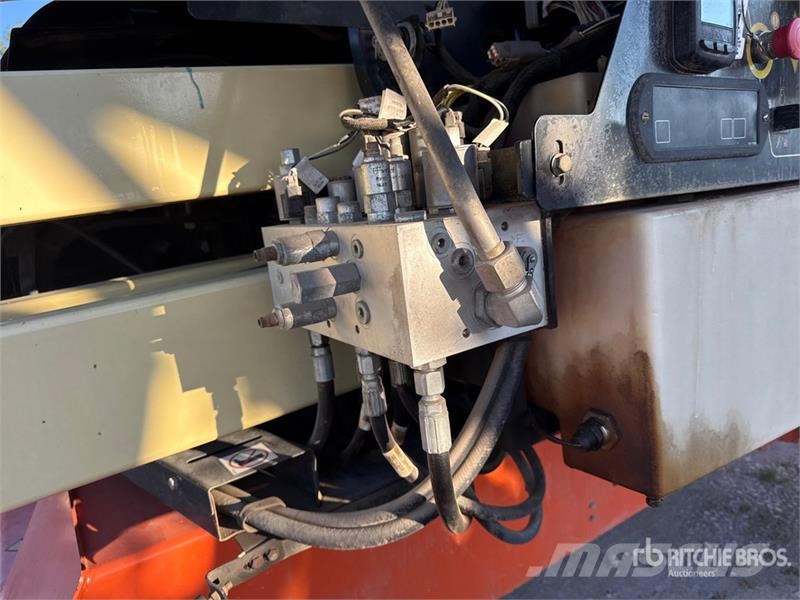 JLG 450AJ 4WD Diesel Articulating Boom Lift Piattaforme a braccio articolato