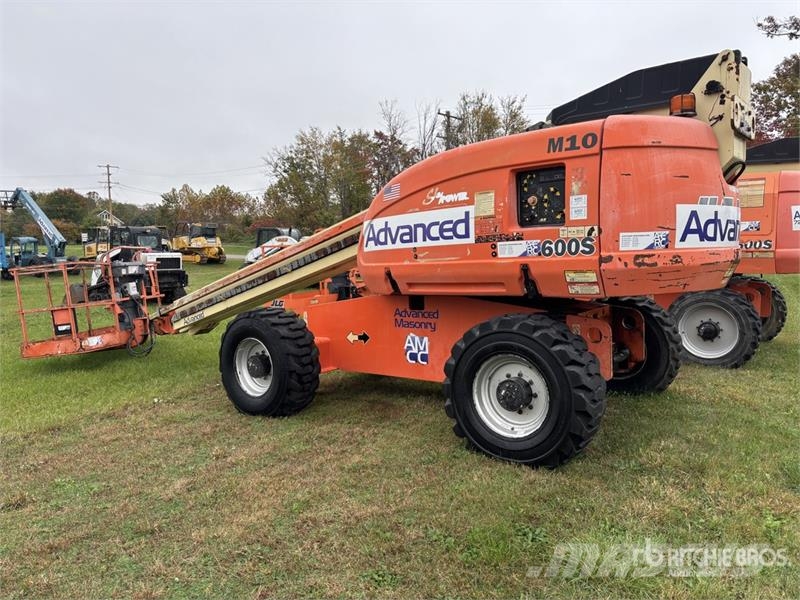 JLG 600S 4WD Diesel Telescopic Boom Lift Telescopic boom lifts
