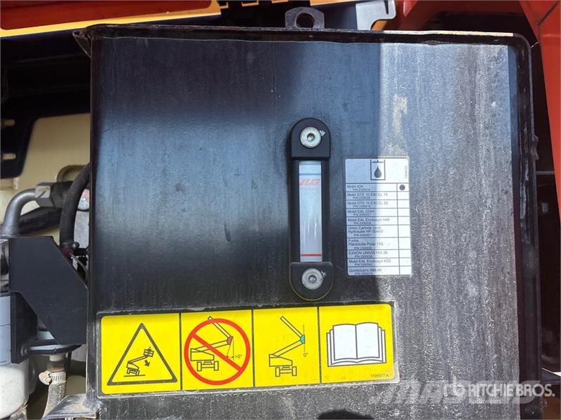 JLG 800 AJ 4WD Diesel Articulating Boom Lift (Inoperab Bomlifte med knækarm