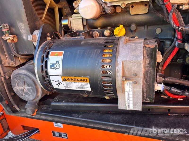 JLG 800 AJ 4WD Diesel Articulating Boom Lift (Inoperab Bomlifte med knækarm