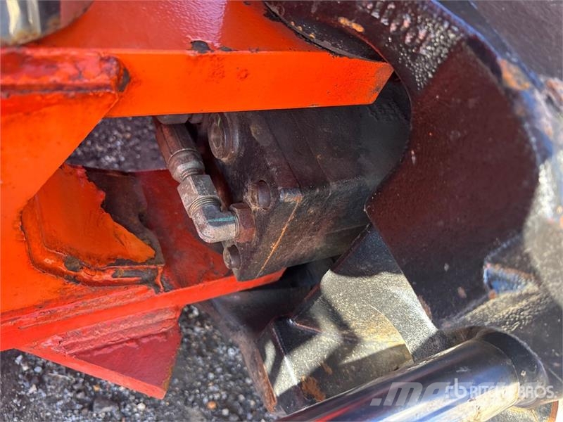 JLG 800 AJ 4WD Diesel Articulating Boom Lift (Inoperab Bomlifte med knækarm