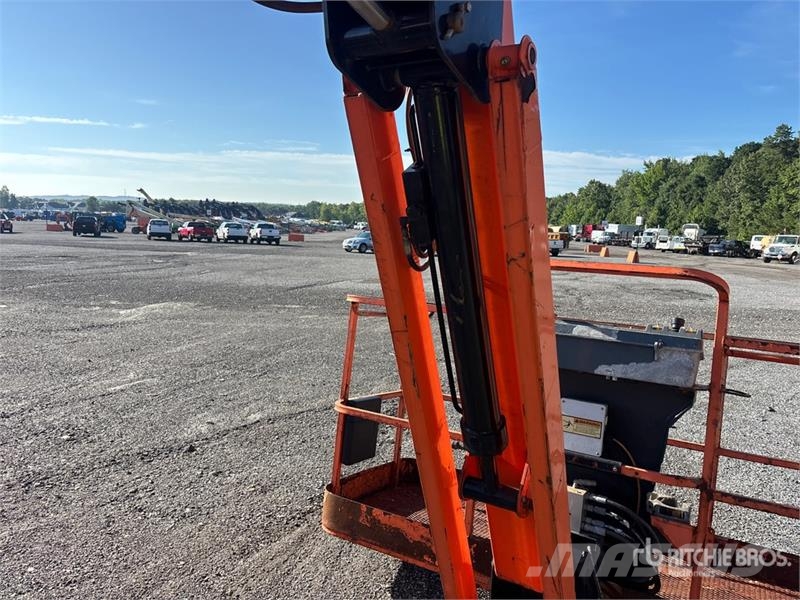 JLG 800 AJ 4WD Diesel Articulating Boom Lift (Inoperab Bomlifte med knækarm