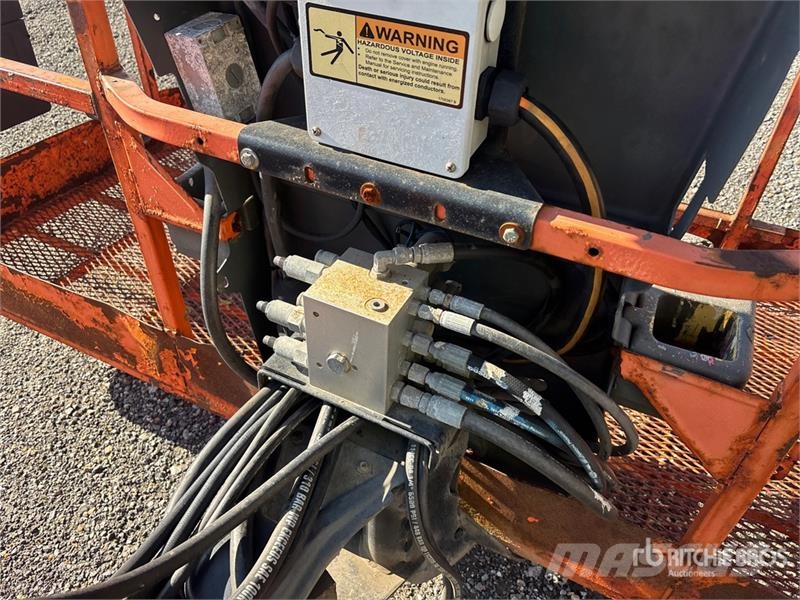 JLG 800 AJ 4WD Diesel Articulating Boom Lift (Inoperab Bomlifte med knækarm