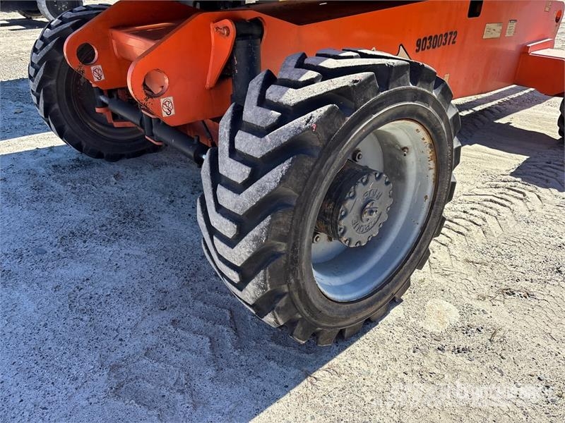 JLG 800S 4WD Diesel Telescopic Boom Lift ブームリフト 直伸型